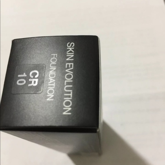 New * KIKO MILANO * SKIN EVOLUTION * FOUNDATION - Picture 3 of 9